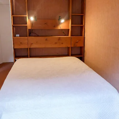 Jonquilles-15 By Interhome *